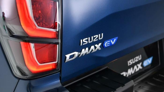 Isuzu Pikap Listrik: Jangkau 263 Km, Revolusi Double Cabin