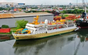 Jelajahi Makassar-Batulicin Juni 2025: KM Wilis, Dua Pelayaran PELNI