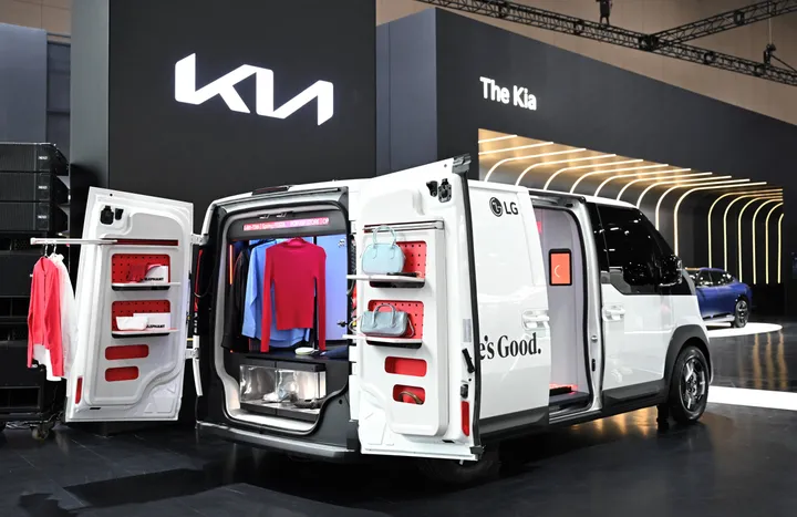 Kia Luncurkan 4 Mobil Listrik-Hibrida: Jarak Tempuh hingga 400 Km