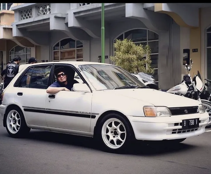 Legenda Toyota Starlet: Sejarah, Evolusi, dan Pesona Abadi