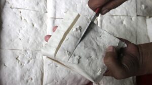 Pabrik Tahu Pakai Sampah Plastik? Begini Kata BPOM