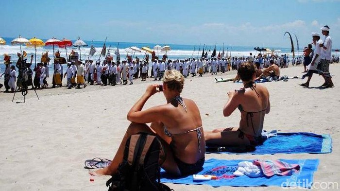 Pariwisata Indonesia Terpuruk: Pemerintah Harus Bertindak Cepat