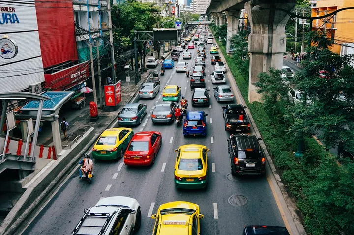 Pemutihan Pajak Kendaraan 2025: 15 Provinsi, Cek Jadwalnya!