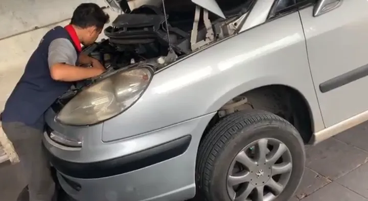 Rahasia Ampuh: Atasi Mobil Panas di Tanjakan, 8 Tips Jitu