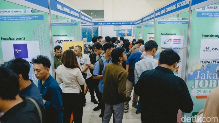 Solusi Cepat Kerja: Usulan Pemerintah untuk Lulusan Kampus