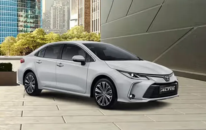 Toyota Corolla Altis 2025: Sedan Futuristik Elegan, Wajib Punya!