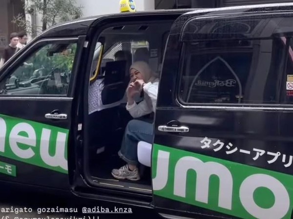 6 Selebriti Saksikan Langsung: Indonesia Vs Jepang, Heboh!