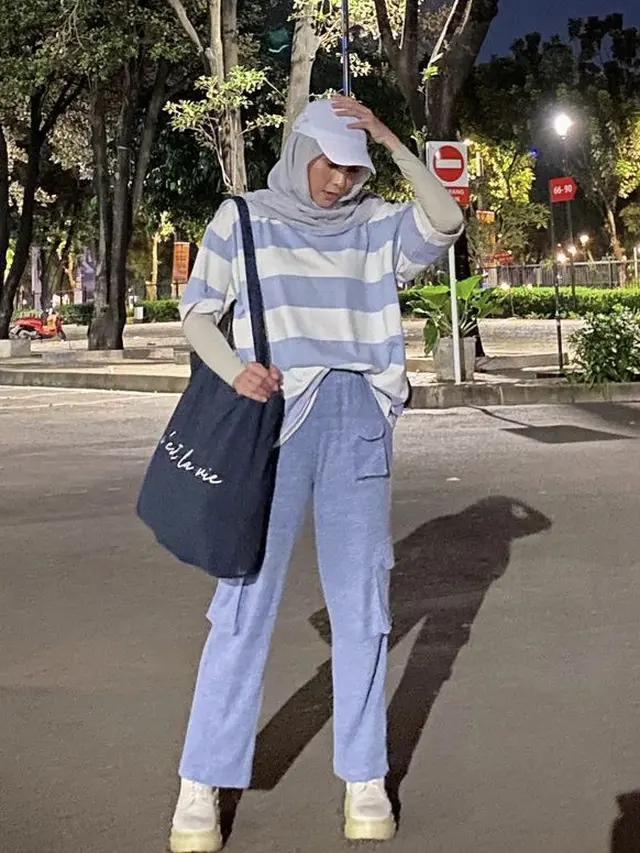 Hijabers Kekinian: 6 Tips Padu Padan Atasan Gombrong Modis