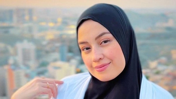 Kimberly Ryder & Baim Wong: Gosip Kedekatan, Reaksi Mengejutkan!