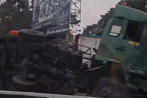 Kronologi Kecelakaan Maut Dua Truk Tol Jagorawi: Detik-Detik Mengerikan