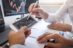 Kuasai Trading 18FX: 5 Tips Minim Risiko Pemula