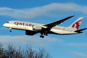 Qatar Airways Kembali: Waspada Delay & Transit Panjang
